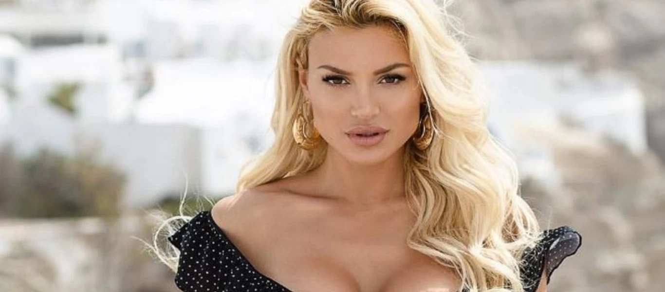 Αλεξάνδρα Παναγιώταρου: «Κυκλοφορώ γυμνή στο σπίτι» - Τι έκπληξη θα έκανε στον σύζυγό της (βίντεο)